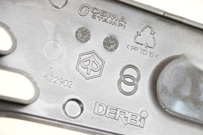 photo de TYLNY LEWY PROG PIAGGIO VESPA LX 2T 50 (2005 - 2013) - Szczegół części