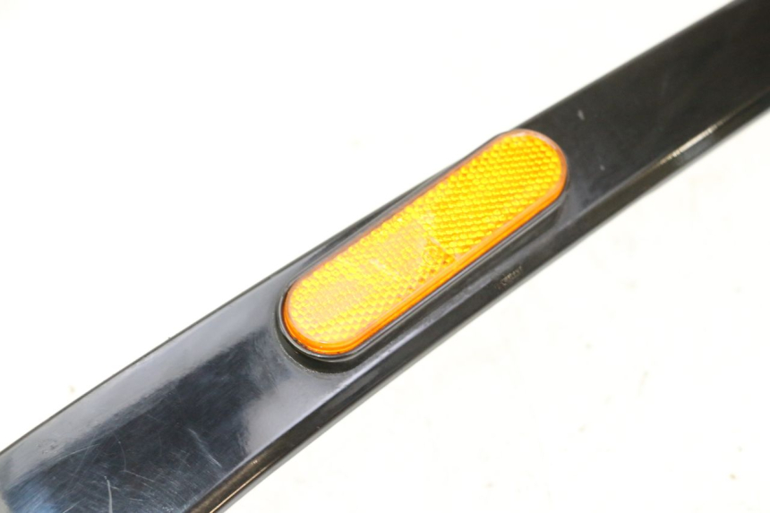 photo de TYLNY LEWY PROG PIAGGIO VESPA S 2T 50 (2007 - 2014) - Zbliżenie techniczne