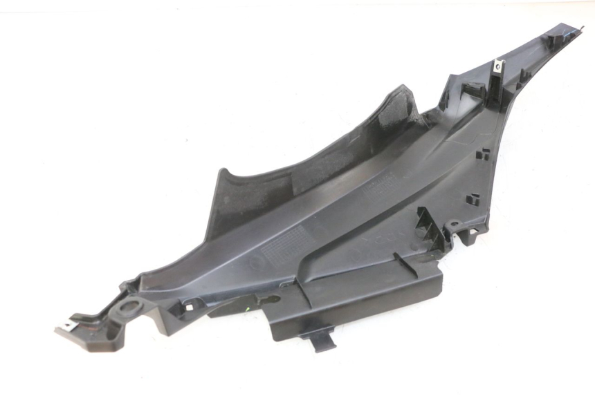 photo de TYLNY LEWY PROG YAMAHA XMAX X-MAX 125 (2021 - 2025) - Inny kąt widzenia