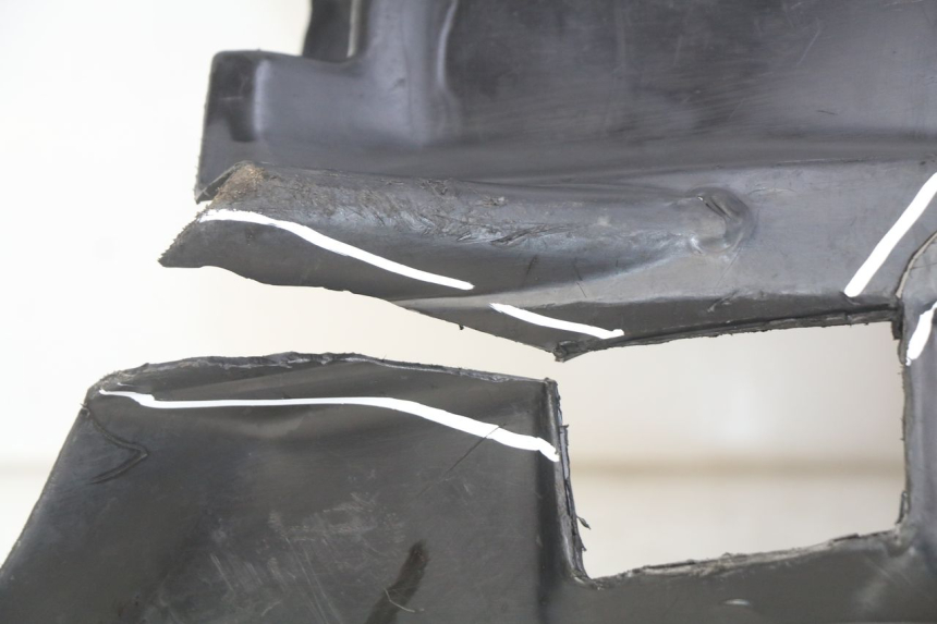 photo de progi boczne MBK BOOSTER SPIRIT 50 (1999 - 2003) - Szczegóły charakterystyczne