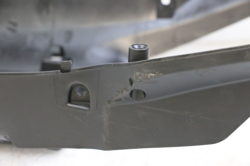 photo de progi boczne SYM CROX 4T 50 (2016 - 2023) - Zbliżenie techniczne