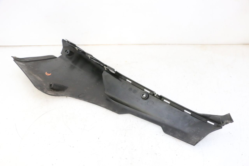 photo de PRAWY PROG QUADRO 4 4D 350 (2015 - 2018) - Stan powierzchni