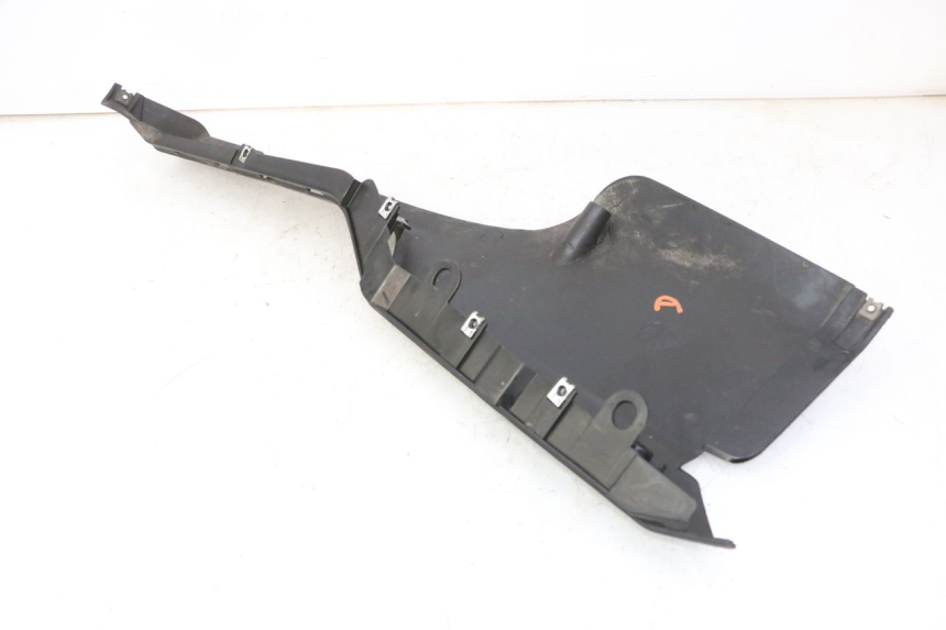 photo de PRAWY PROG QUADRO 4 4D 350 (2015 - 2018) - Oznaczenia i referencje