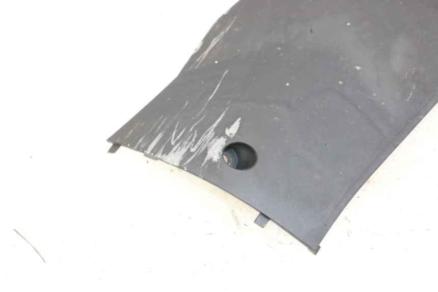 photo de PRAWA LISTWA BOCZNA DAELIM A-FOUR 2T 50 (2005 - 2012) - Inny kąt widzenia