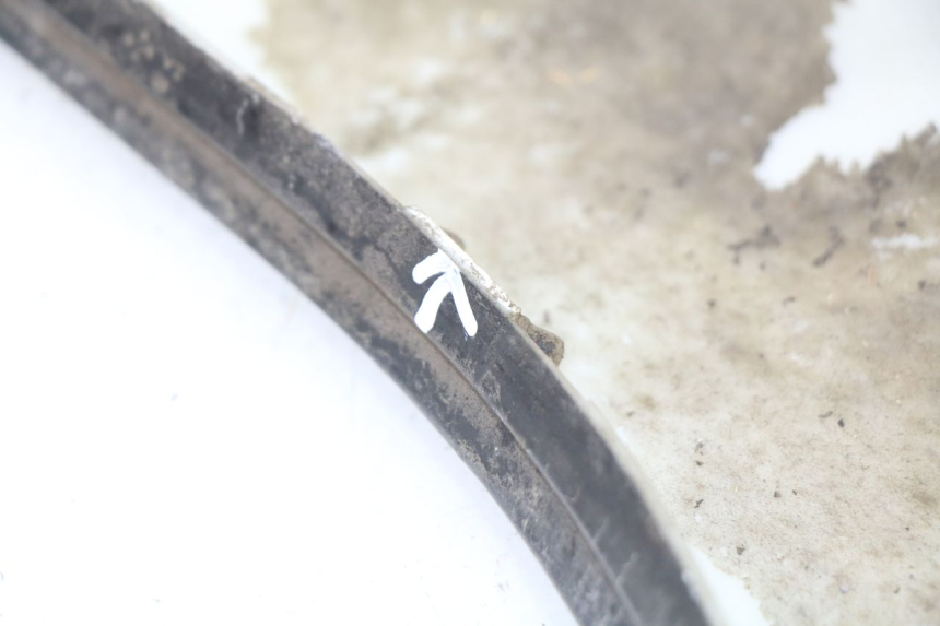 photo de PRAWA LISTWA PROGOWA JONWAY AZTRAL 125 (2008 - 2017) - Zoom stanu zużycia