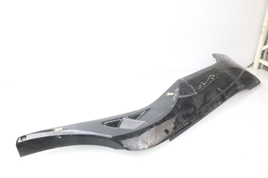 photo de PRAWA LISTWA PROGOWA JONWAY AZTRAL 125 (2008 - 2017) - Inny kąt widzenia