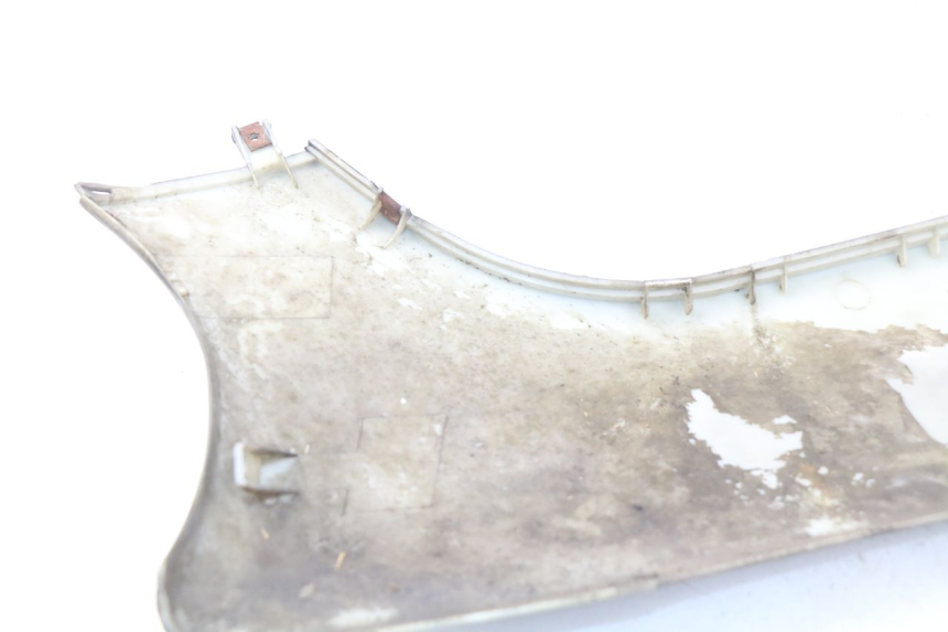 photo de PRAWA LISTWA PROGOWA JONWAY AZTRAL 125 (2008 - 2017) - Stan powierzchni