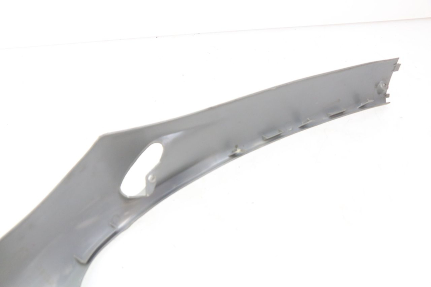 photo de PRAWA LISTWA PROGOWA HONDA BALI EX 100 (1996 - 2000) - Zbliżenie techniczne