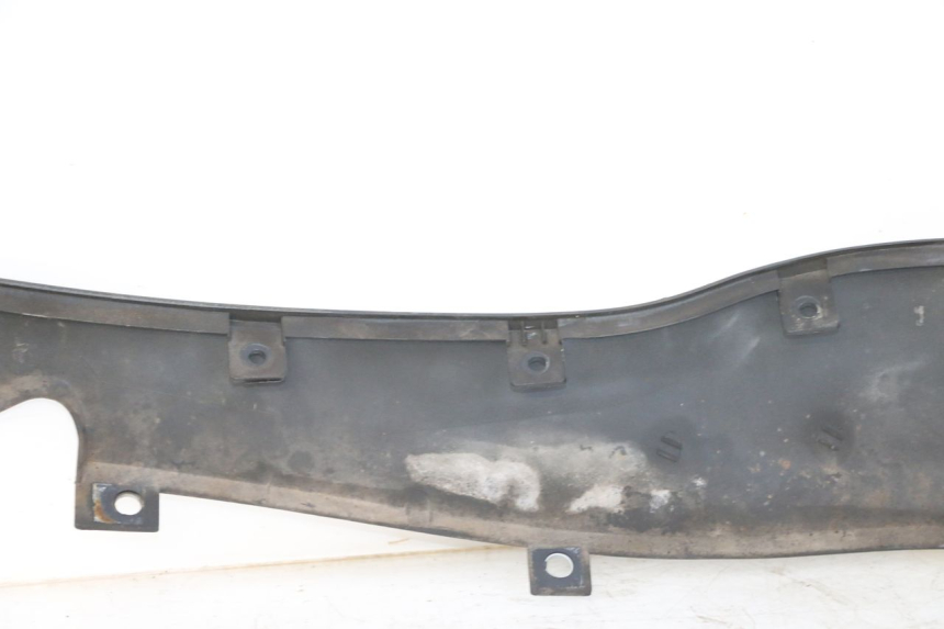 photo de PRAWA LISTWA PROGOWA BMW C1 125 (2000 - 2003) - Zbliżenie techniczne