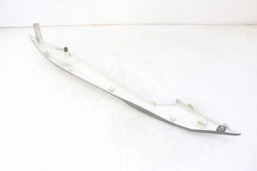 photo de PRAWA LISTWA BOCZNA MOTRON BREEZY 4T 50 (2021 - 2025) - Zbliżenie techniczne