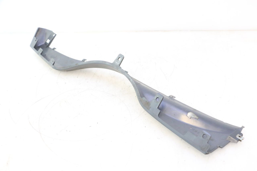 photo de PRAWA LISTWA PROGOWA SUZUKI BURGMAN 125 (2007 - 2014) - Oznaczenia i referencje