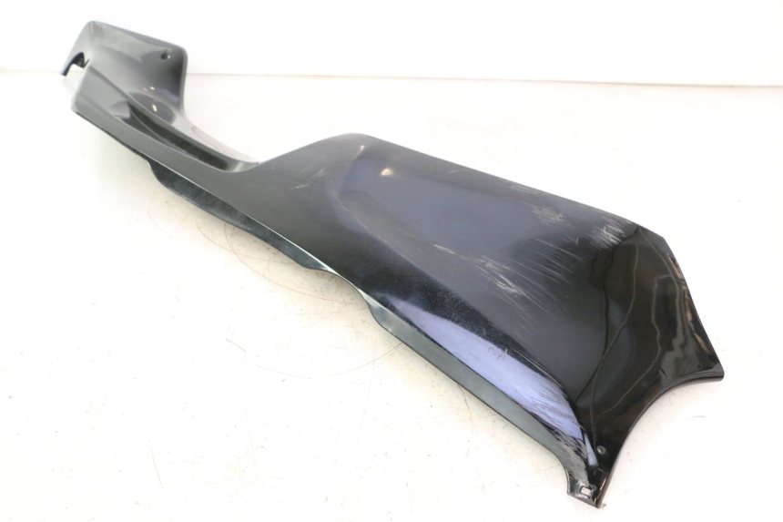 photo de Prawy próg SUZUKI BURGMAN EXECUTIVE ABS 650 (2006 - 2012) - Punkty mocowania