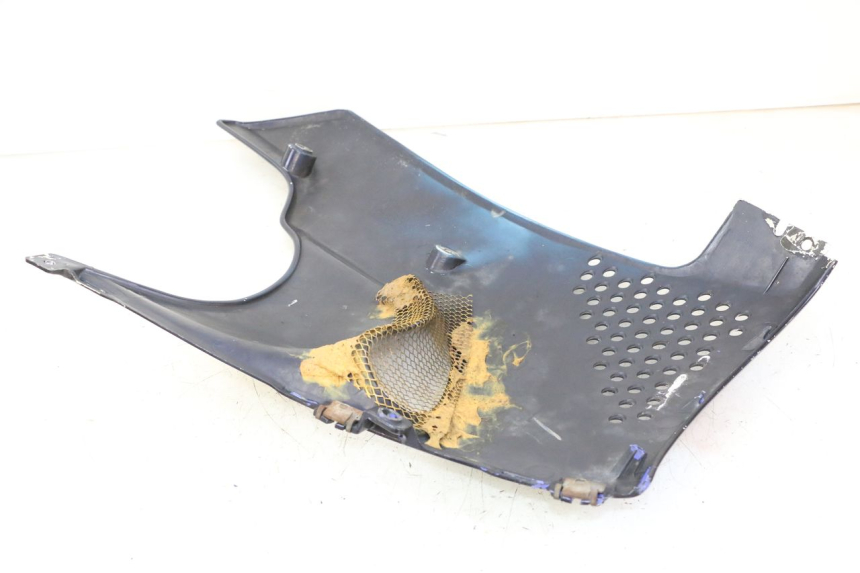 photo de PRAWA LISTWA BOCZNA HONDA CBR RR FIREBLADE 900 (1992 - 1994) - Zoom stanu zużycia