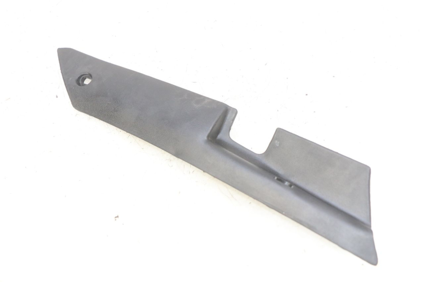 photo de PRAWA LISTWA BOCZNA TGB CITY 2 50 (2009 - 2013) - Inny kąt widzenia