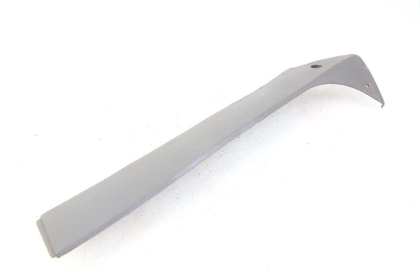 photo de PRAWA LISTWA PROGOWA SUZUKI CP 80 (1985 - 1996) - Inny kąt widzenia