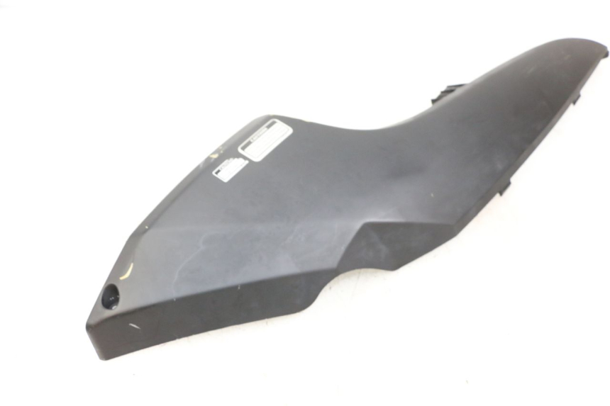 photo de PRAWA LISTWA BOCZNA KYMCO DINK STREET ABS 125 (2011 - 2018) - Zbliżenie techniczne