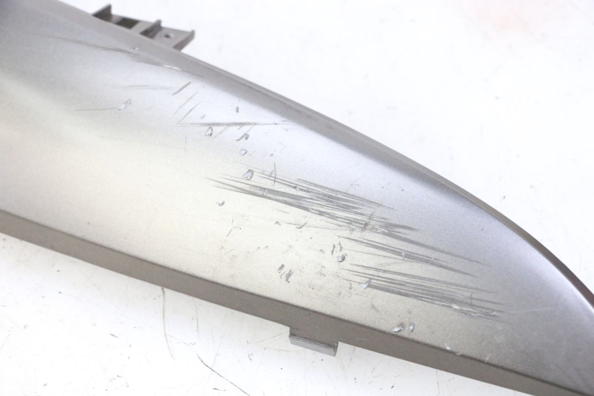 photo de PRAWA LISTWA BOCZNA KYMCO DINK STREET 125 (2009 - 2014) - Oznaczenia i referencje