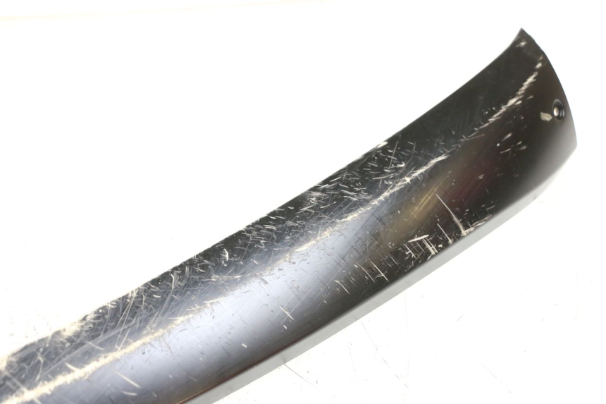 photo de PRAWA LISTWA BOCZNA WAYSCRAL E-START 1 (2018 - 2022) - Zbliżenie techniczne