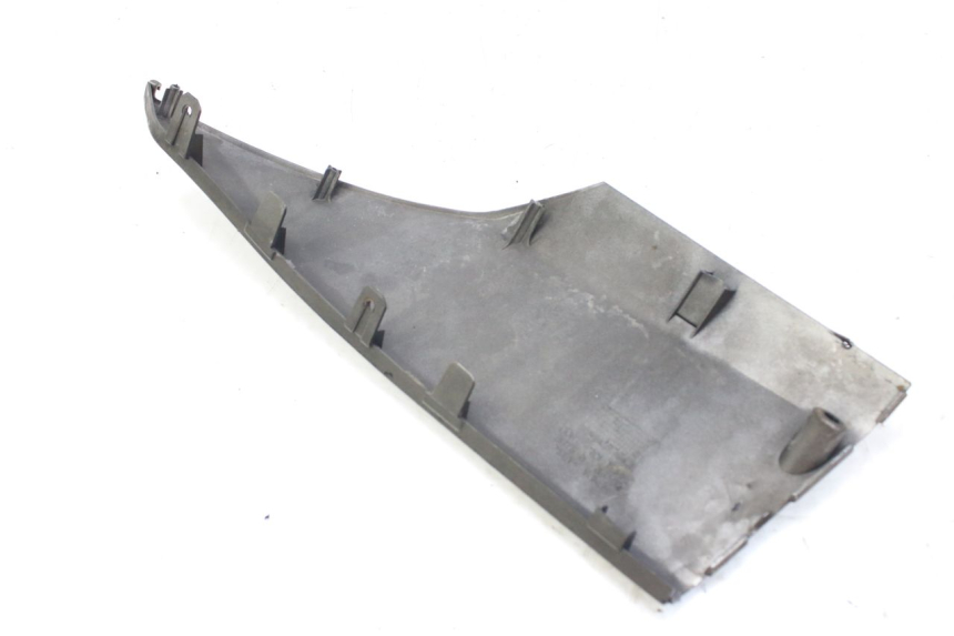 photo de PRAWA LISTWA PROGOWA HONDA FES S-WING SWING ABS 125 (2007 - 2015) - Inny kąt widzenia