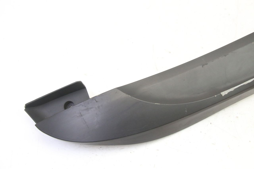 photo de PRAWA LISTWA PROGOWA SYM FIDDLE 3 III 50 (2014 - 2020) - Szczegół części