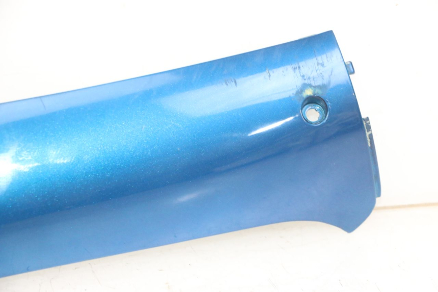 photo de PRAWA LISTWA PROGOWA SYM FIDDLE 125 (2008 - 2010) - Punkty mocowania