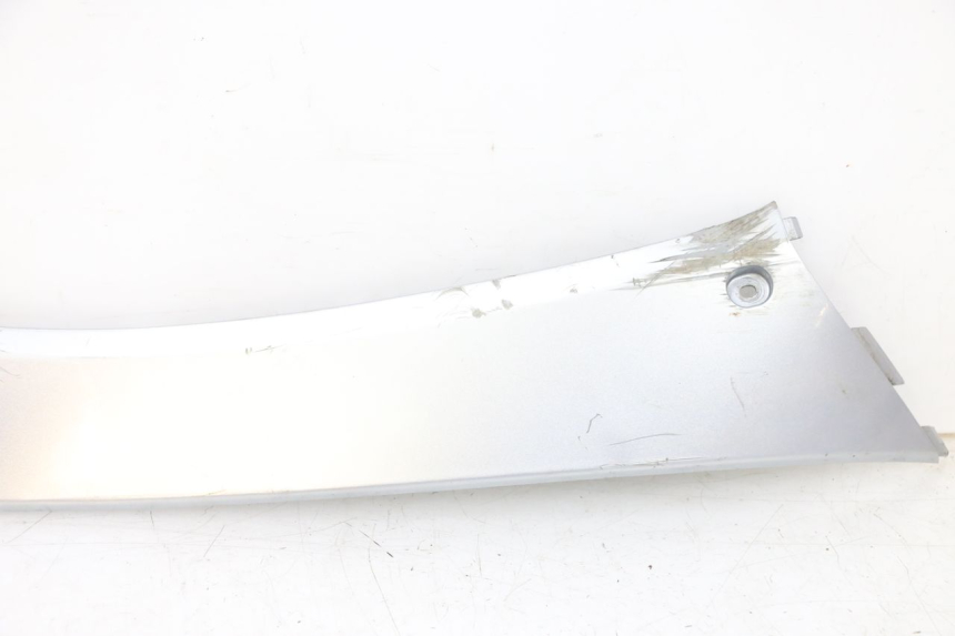 photo de PRAWA LISTWA PROGOWA MBK FLAME X 125 (2007 - 2016) - Szczegół części