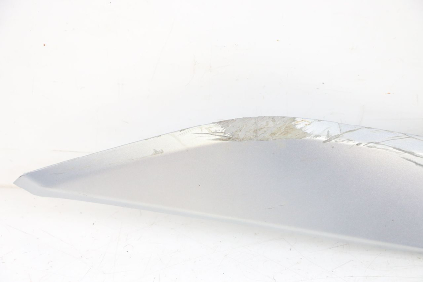 photo de PRAWA LISTWA PROGOWA MBK FLAME X 125 (2007 - 2016) - Zoom stanu zużycia