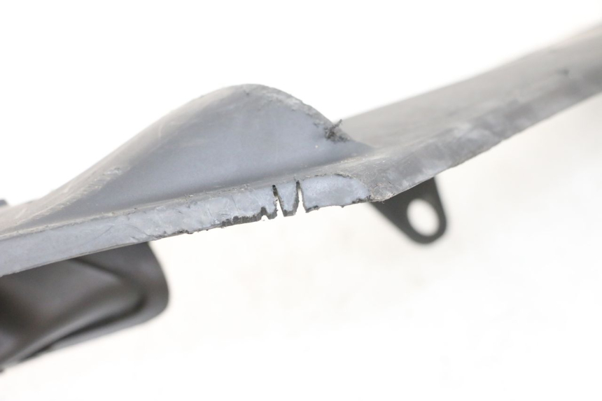 photo de PRAWA LISTWA PROGOWA PIAGGIO FLY 4T 50 (2013 - 2017) - Szczegół części