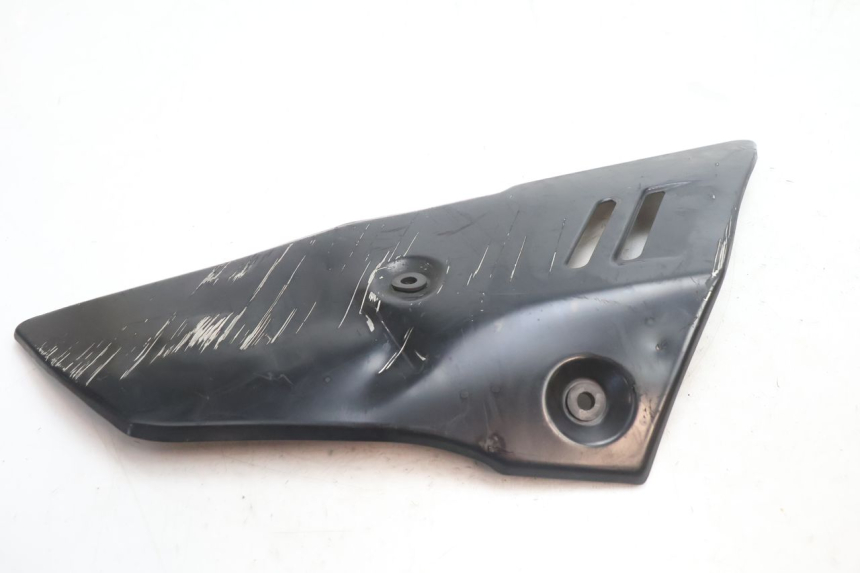 photo de PRAWY PROG SUZUKI GSR 600 (2005 - 2012) - Inny kąt widzenia