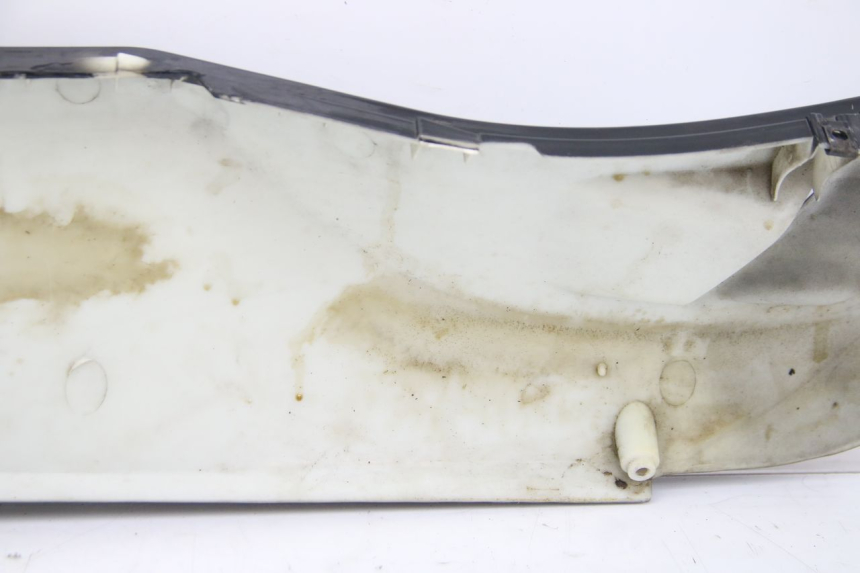 photo de PRAWA LISTWA BOCZNA REVATTO IMPERATOR 125 (2007 - 2015) - Szczegóły charakterystyczne