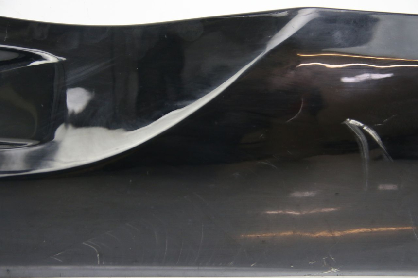 photo de PRAWA LISTWA BOCZNA REVATTO IMPERATOR 125 (2007 - 2015) - Zbliżenie techniczne