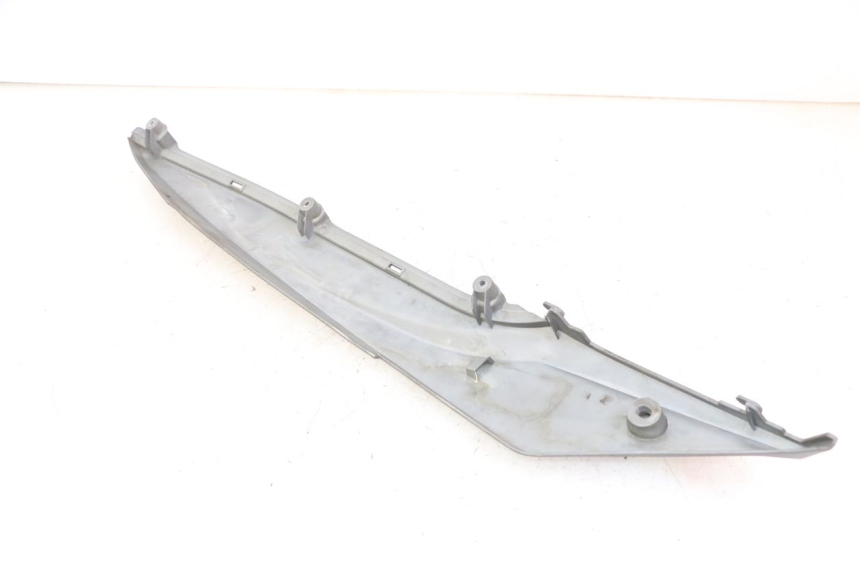 photo de PRAWA LISTWA BOCZNA SYM JET 14 4T 50 (2018 - 2022) - Inny kąt widzenia