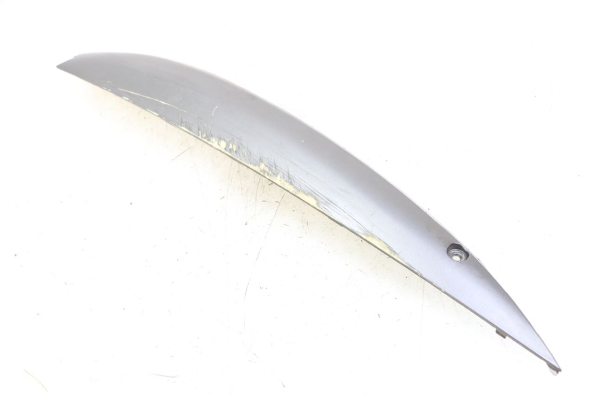 photo de PRAWA LISTWA BOCZNA JM MOTORS MIA 50 (2017 - 2020) - Zbliżenie techniczne