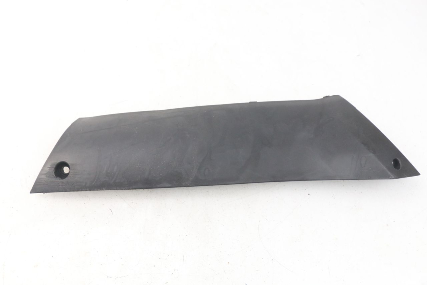 photo de PRAWA LISTWA PROGOWA PEUGEOT KISBEE 2T 50 (2010 - 2017) - Szczegół części