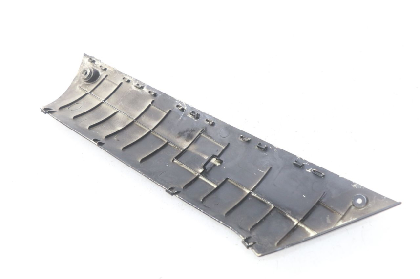 photo de PRAWA LISTWA BOCZNA PEUGEOT KISBEE 4T 50 (2018 - 2022) - Szczegół części