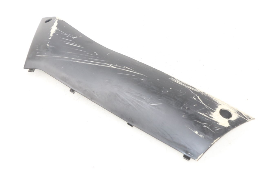 photo de PRAWA LISTWA BOCZNA PEUGEOT KISBEE 4T 50 (2018 - 2022) - Widok ogólny