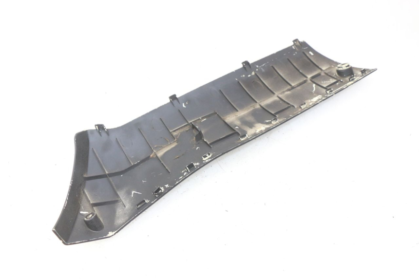 photo de PRAWA LISTWA NADWOZIA PEUGEOT KISBEE 4T 50 (2010 - 2017) - Widok ogólny