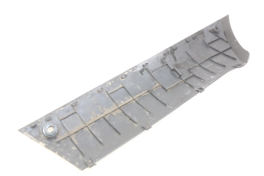 photo de PRAWA LISTWA NADWOZIA PEUGEOT KISBEE 4T 50 (2010 - 2017) - Szczegół części