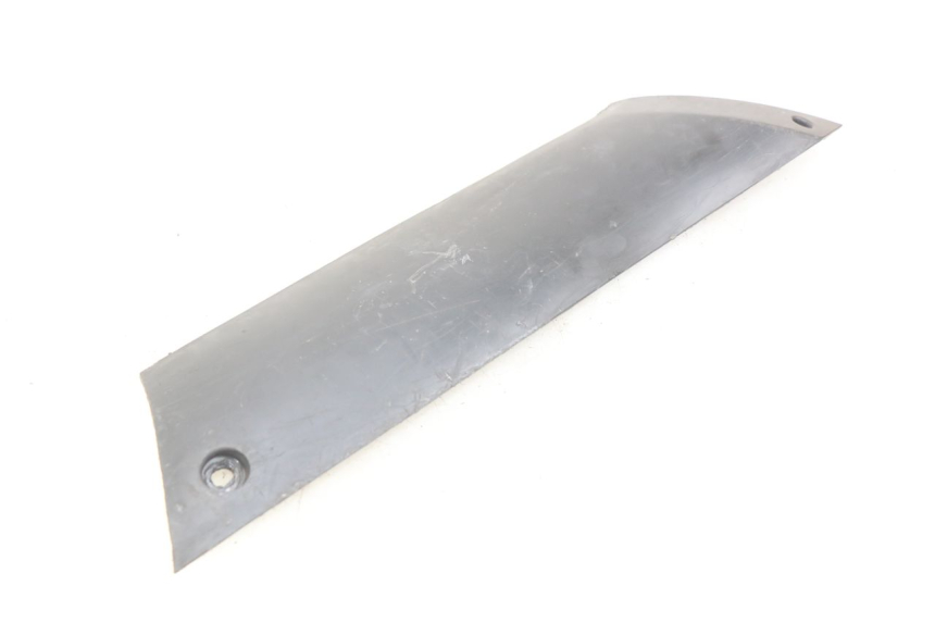 photo de PRAWA LISTWA NADWOZIA PEUGEOT KISBEE 4T 50 (2010 - 2017) - Zoom stanu zużycia