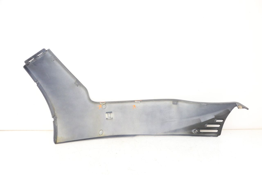 photo de PRAWA LISTWA BOCZNA KYMCO XCITING 500 (2007 - 2010) - Widok z bliska