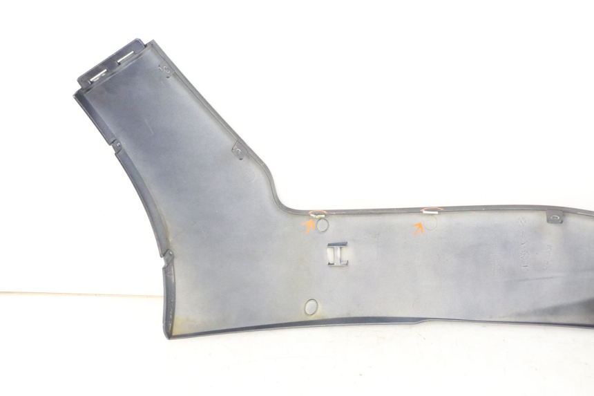 photo de PRAWA LISTWA BOCZNA KYMCO XCITING 500 (2007 - 2010) - Oznaczenia i referencje