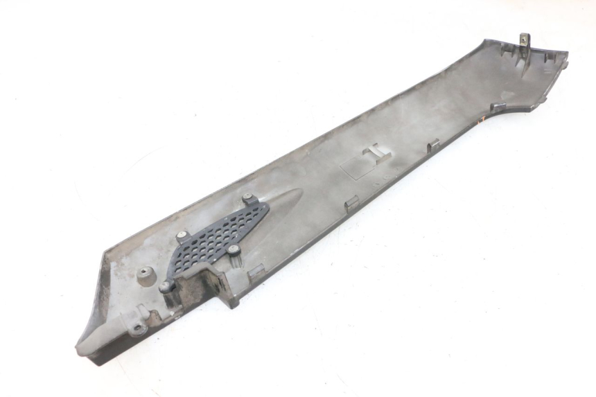 photo de PRAWA LISTWA PROGOWA KYMCO LIKE 125 (2009 - 2016) - Szczegół części