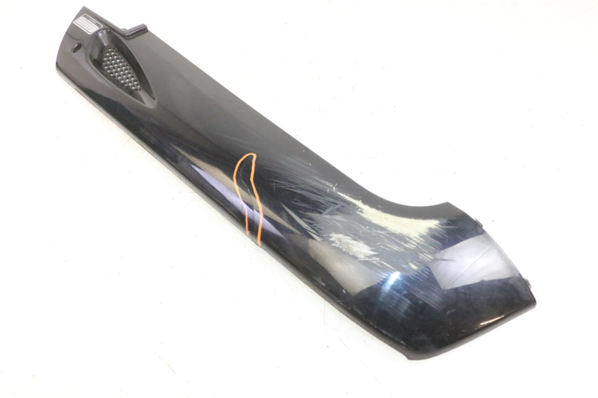 photo de PRAWA LISTWA PROGOWA KYMCO LIKE 125 (2009 - 2016) - Stan powierzchni