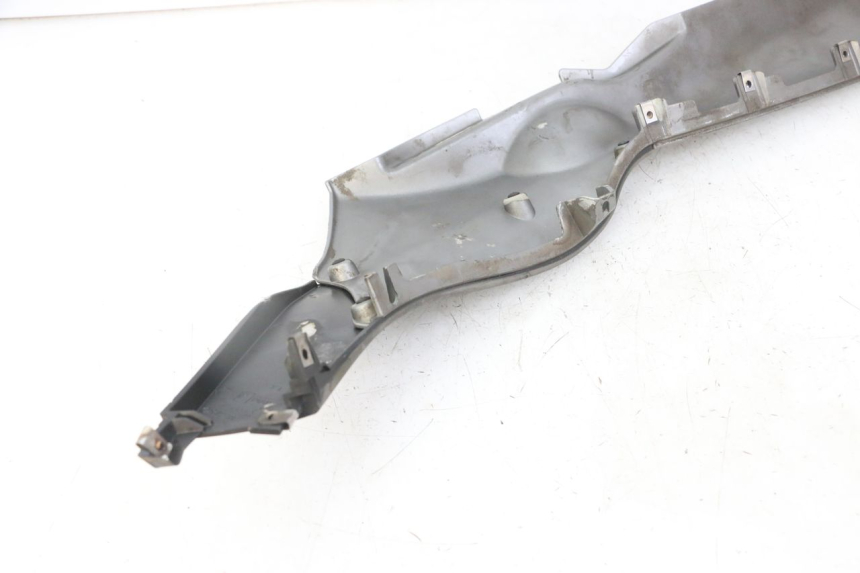 photo de PRAWA LISTWA BOCZNA PIAGGIO MP3 LT 300 (2010 - 2016) - Część sprawdzona