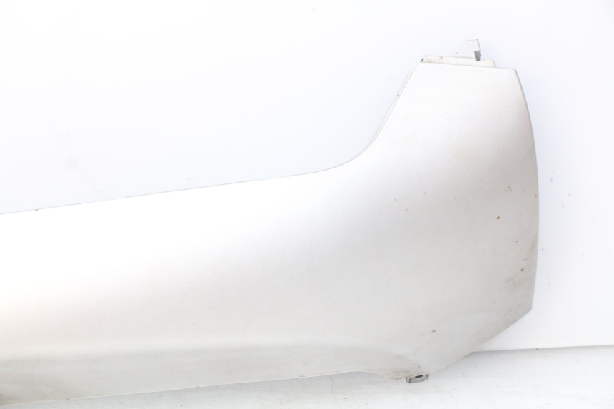 photo de PRAWA LISTWA PROGOWA PIAGGIO MP3 500 (2014 - 2017) - Część sprawdzona