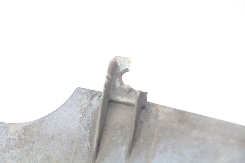 photo de PRAWA LISTWA BOCZNA PIAGGIO MP3 500 (2011 - 2015) - Punkty mocowania