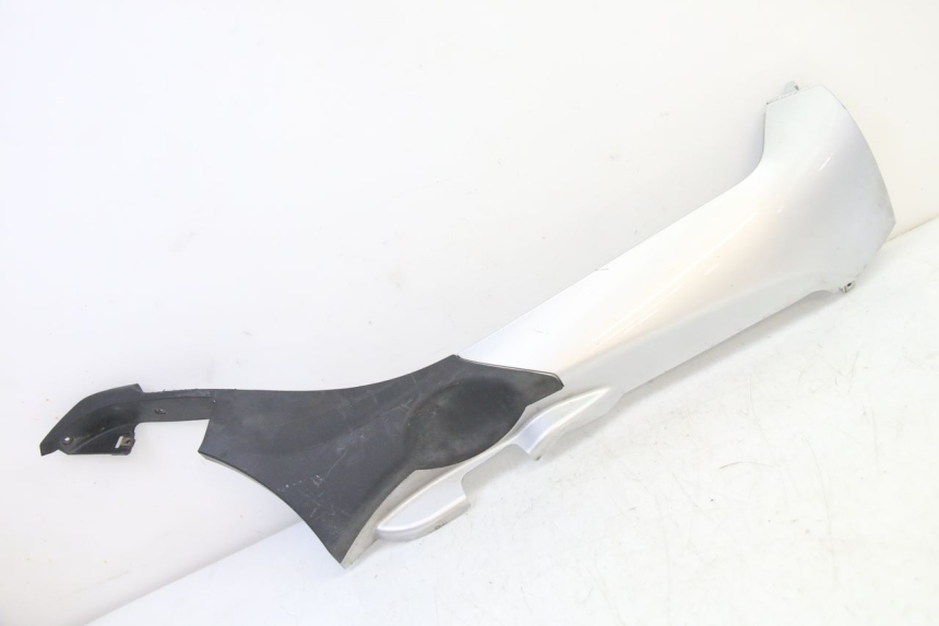 photo de PRAWA LISTWA PROGOWA PIAGGIO MP3 500 (2014 - 2017) - Widok główny