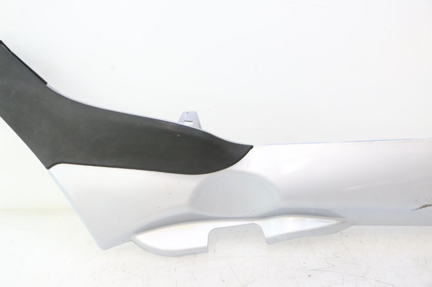 photo de PRAWA LISTWA PROGOWA PIAGGIO MP3 125 (2006 - 2014) - Widok produktu