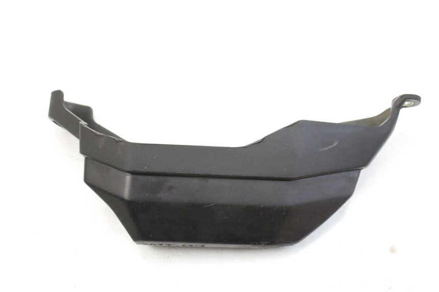 photo de PRAWA LISTWA PROGOWA YAMAHA MT-07 MT07 700 (2018 - 2020) - Inny kąt widzenia