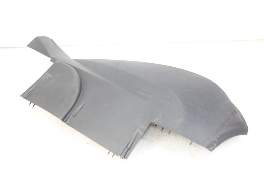 photo de PRAWA LISTWA BOCZNA PEUGEOT SATELIS 125 (2013 - 2018) - Stan powierzchni